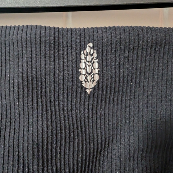 Free People Movement Cropped Ribbed Leggings Medium Black - Picture 3 of 5